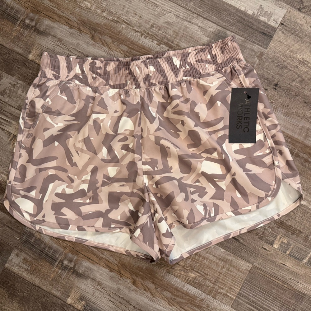 Athletic Works Women’s Running Shorts Small 4–6 Camo Neutral NWT